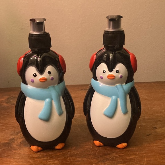 NWT- 2- Iced Raspberry Frosting- Adorable Penguin Hand Soap Dispensers 10.48oz - Picture 6 of 16